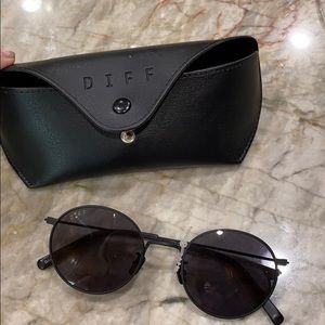 Diff sunglasses!